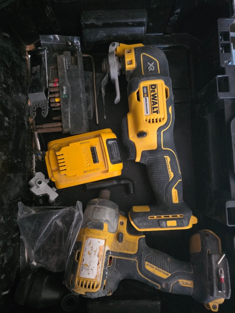 Gereedschap, Ophalen, Zo goed als nieuw