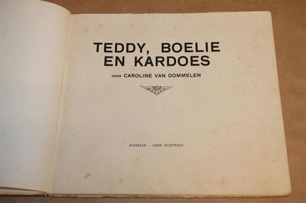 Teddy, Boelie en Kardoes —Vintage Speelgoed Foto-Prentenboek, Ophalen of Verzenden, Gelezen
