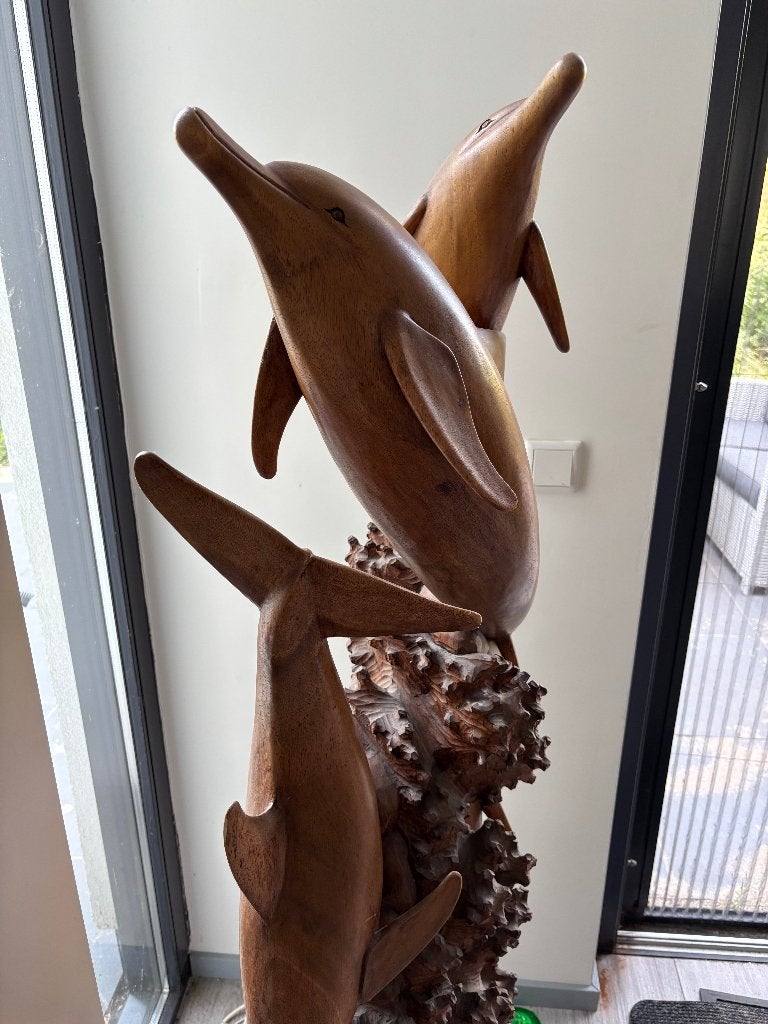 Houte gesnede sculpture van dolfijnen, Antiek en Kunst, Kunst | Beelden en Houtsnijwerken, Ophalen, Houtsnijwerk, Zoogdier, 1 meter - 2 meter
