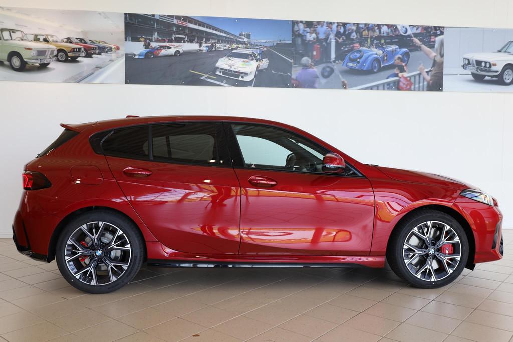BMW 1 Serie 120 | M Sportpakket Pro | Alcantara | Stoel & St, Auto's, Stof, Met garantie (alle), Origineel Nederlands, Bedrijf