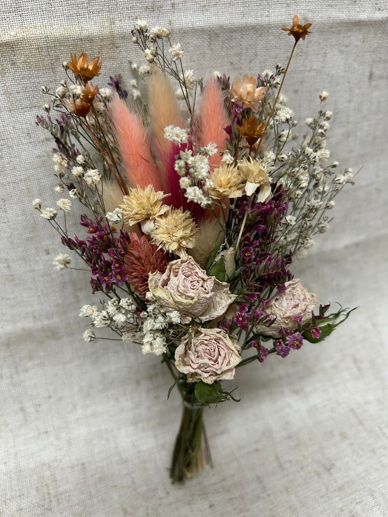 Prachtig droogbloemen corsage, Huis en Inrichting, Woonaccessoires | Droogbloemen, Ophalen of Verzenden, Nieuw