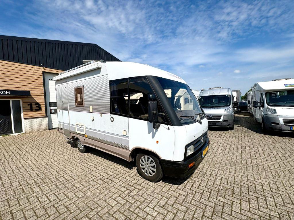 zeer leuke compacte dethleffs camper, Integraal, Ringverwarming, Bedrijf, Koelkast