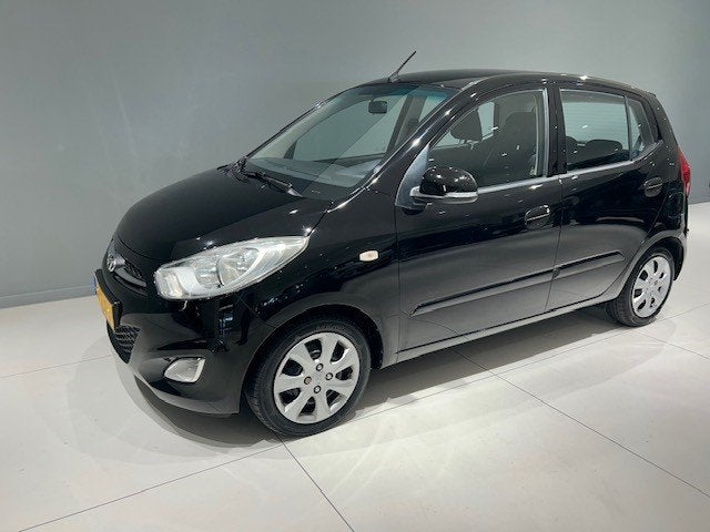 HYUNDAI I 10 1.2i 85pk i-Motion Cool AIRCO, Auto's, Gebruikt, Zwart, 4 cilinders, Zwart