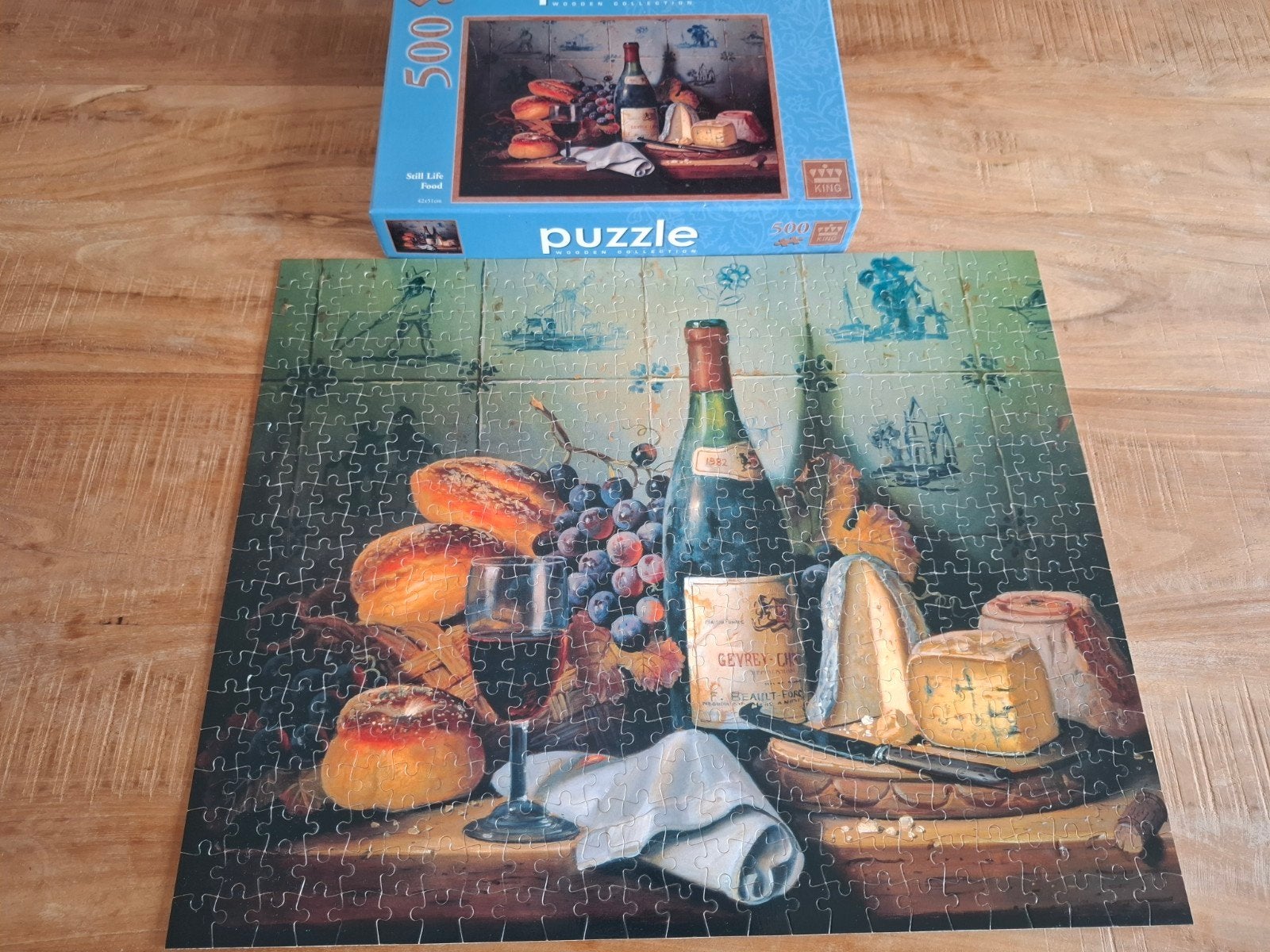 King puzzel hout 500 stukjes - Stilleven met wijn en kaas, Ophalen of Verzenden, 500 t/m 1500 stukjes, Gebruikt, Legpuzzel