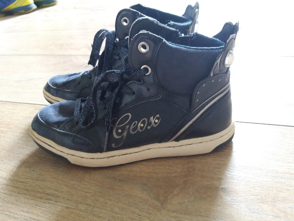 Schoenen Geox 36 mogen gratis mee bij andere aankoop, Gebruikt, Meisje, Schoenen, Ophalen of Verzenden