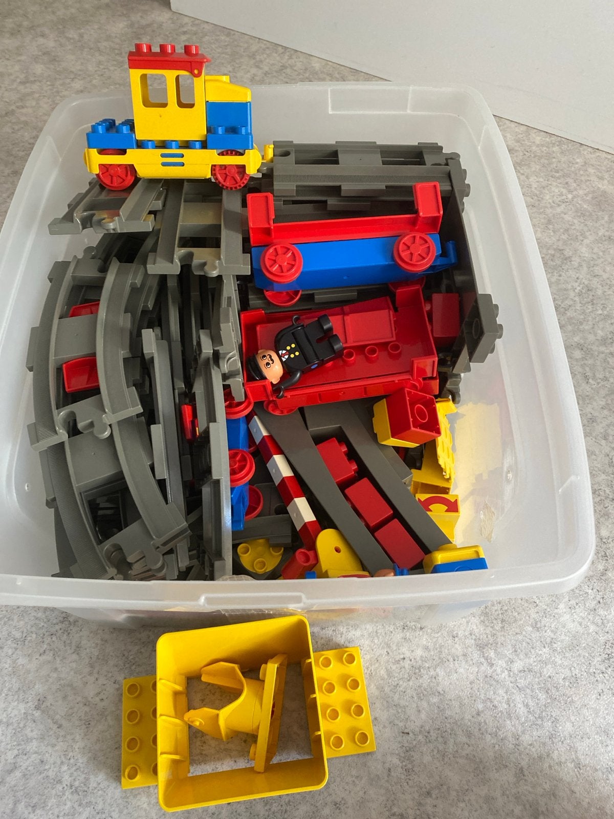 Lego Duplo trein met rails en wagons, Ophalen of Verzenden, Gebruikt, Overige merken