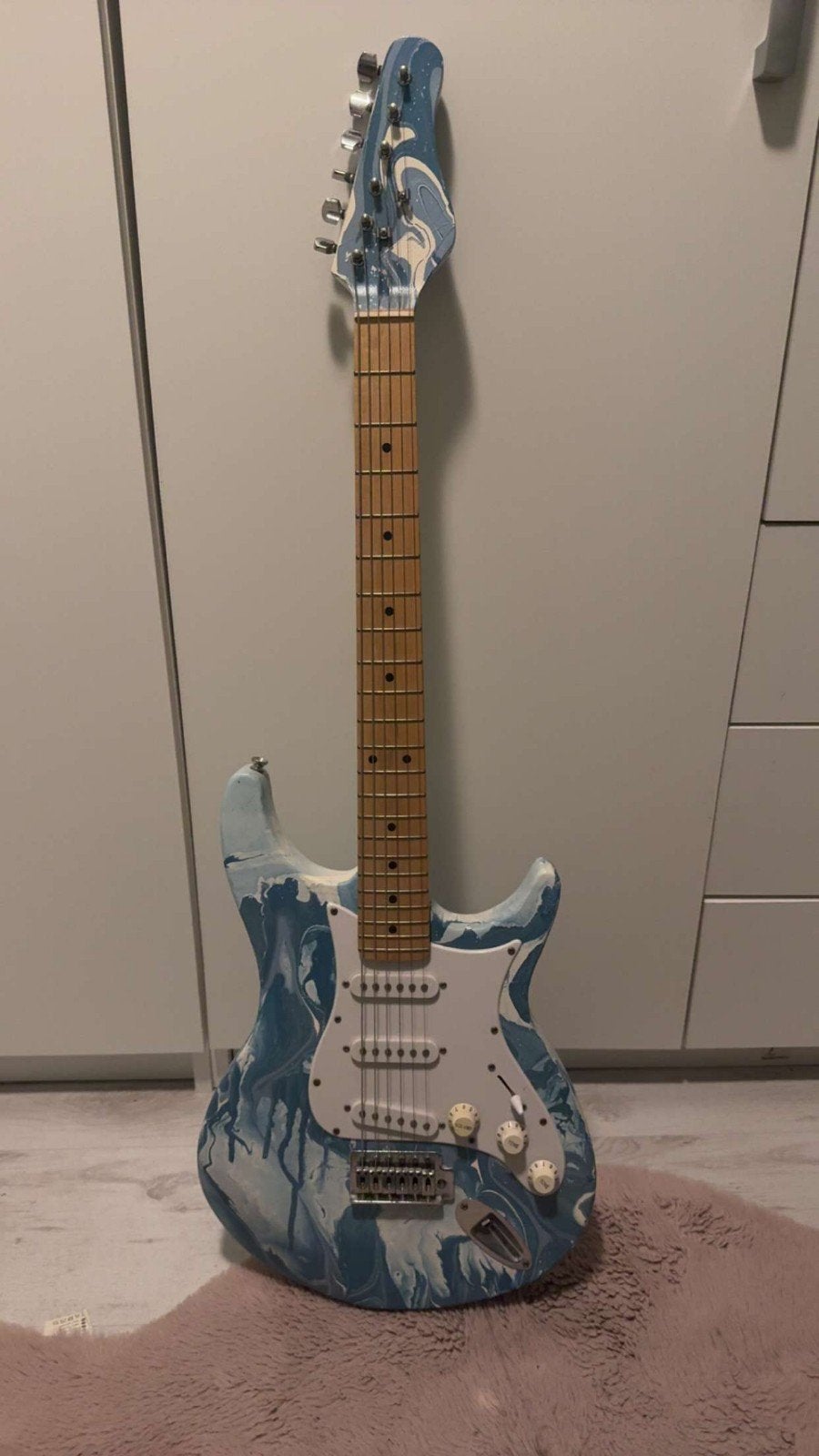 Unieke Solid Body Elektrische Gitaar - Custom Paint, Muziek en Instrumenten, Snaarinstrumenten | Gitaren | Elektrisch, Verzenden