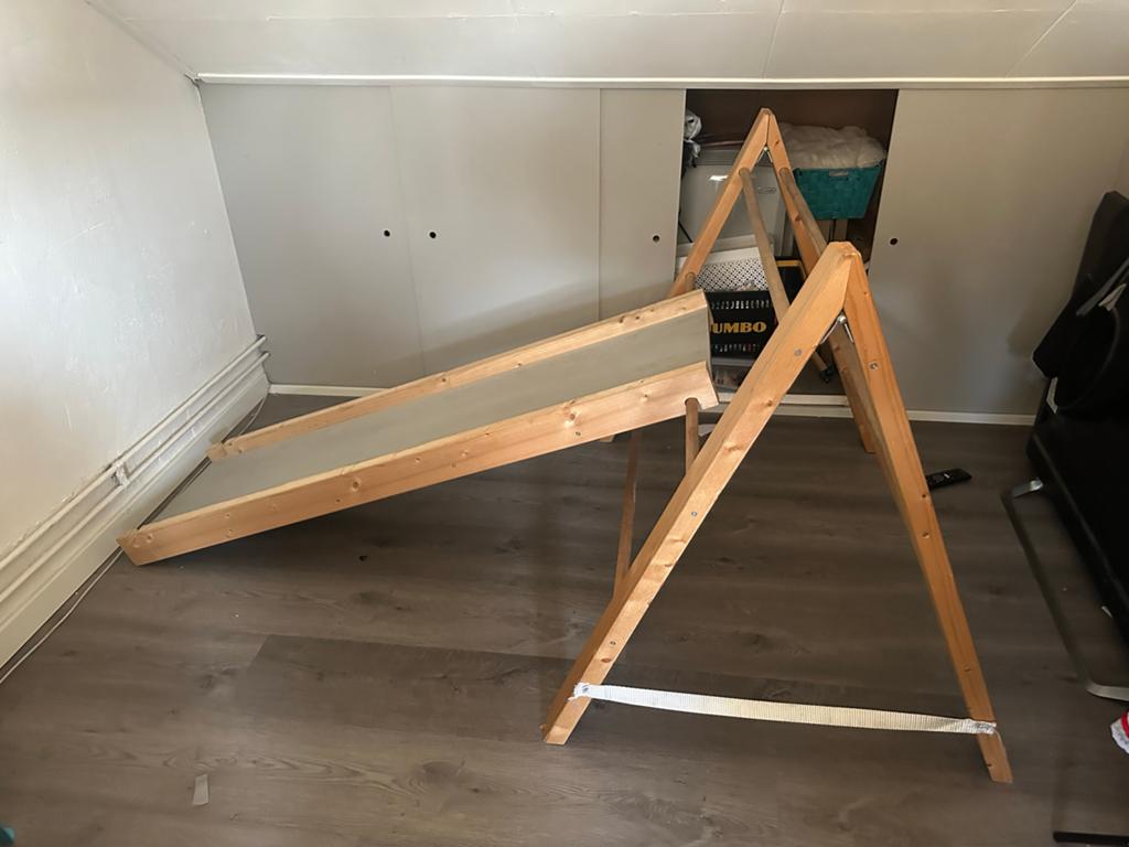 Zelfgemaakte houten glijbaan en klimrek voor kinderen, Kinderen en Baby's, Speelgoed | Buiten | Speeltoestellen, Ophalen, Gebruikt