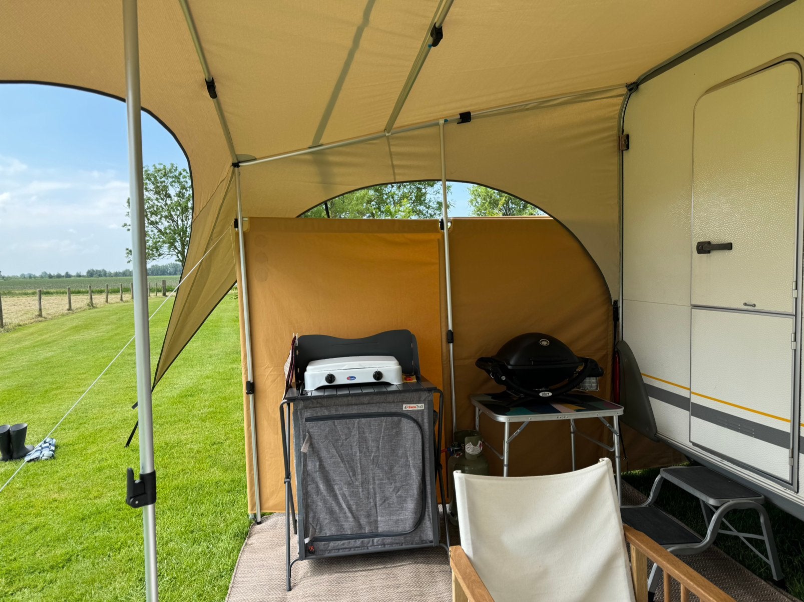 Campooz beige trekking luifel 4.00 meter met dichte zijwand, Ophalen, Nieuw