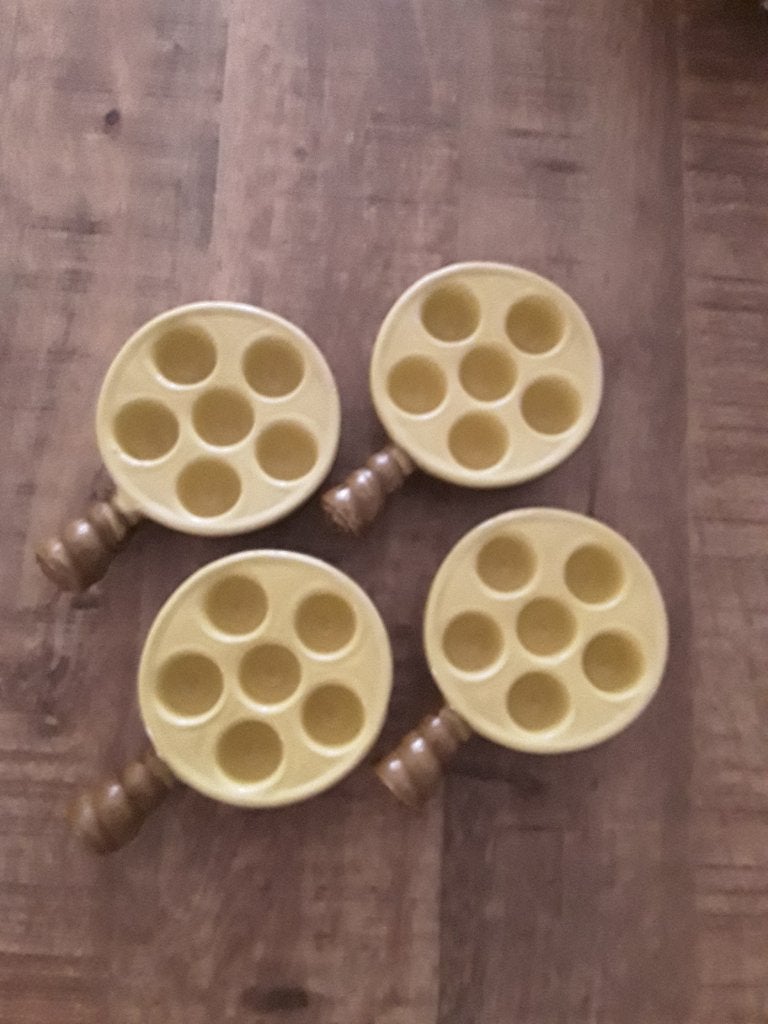 slakkenschaaltjes. slakken schaaltjes. escarcot schaaltjes, Overige typen, Ophalen of Verzenden, Zo goed als nieuw, Steen/keramiek