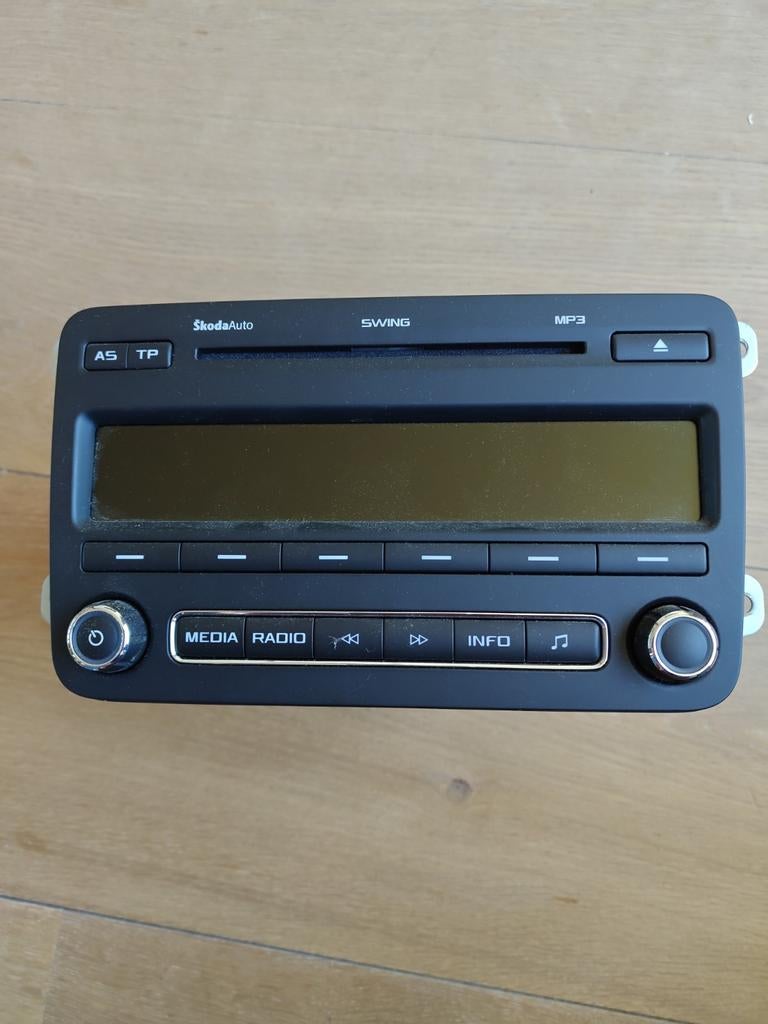 SkodaAuto Swing MP3 autoradio, Auto diversen, Autoradio's, Ophalen of Verzenden