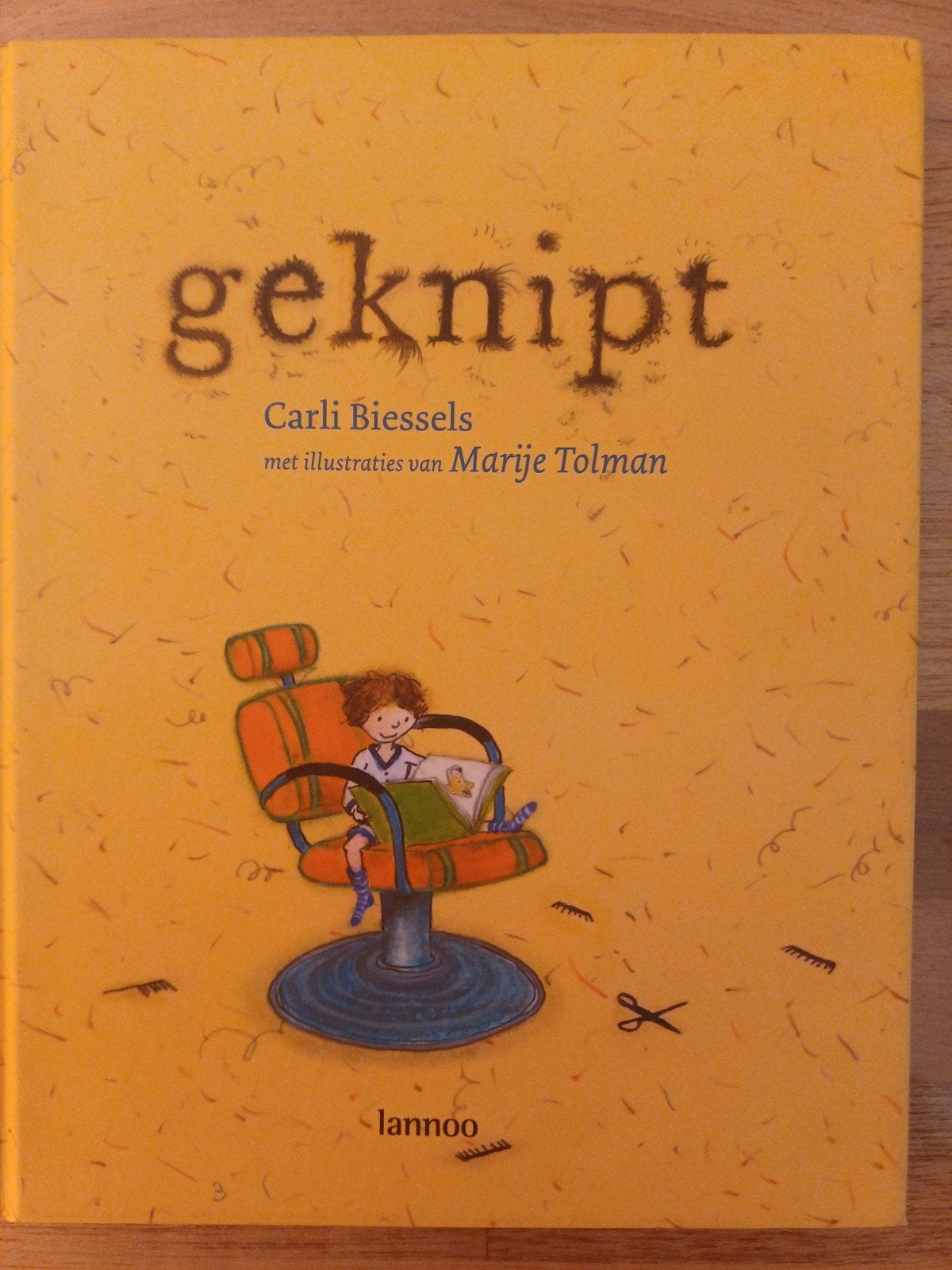 Carli Biessels en Marije Tolman - Geknipt, Ophalen of Verzenden, Zo goed als nieuw, C. Biessels