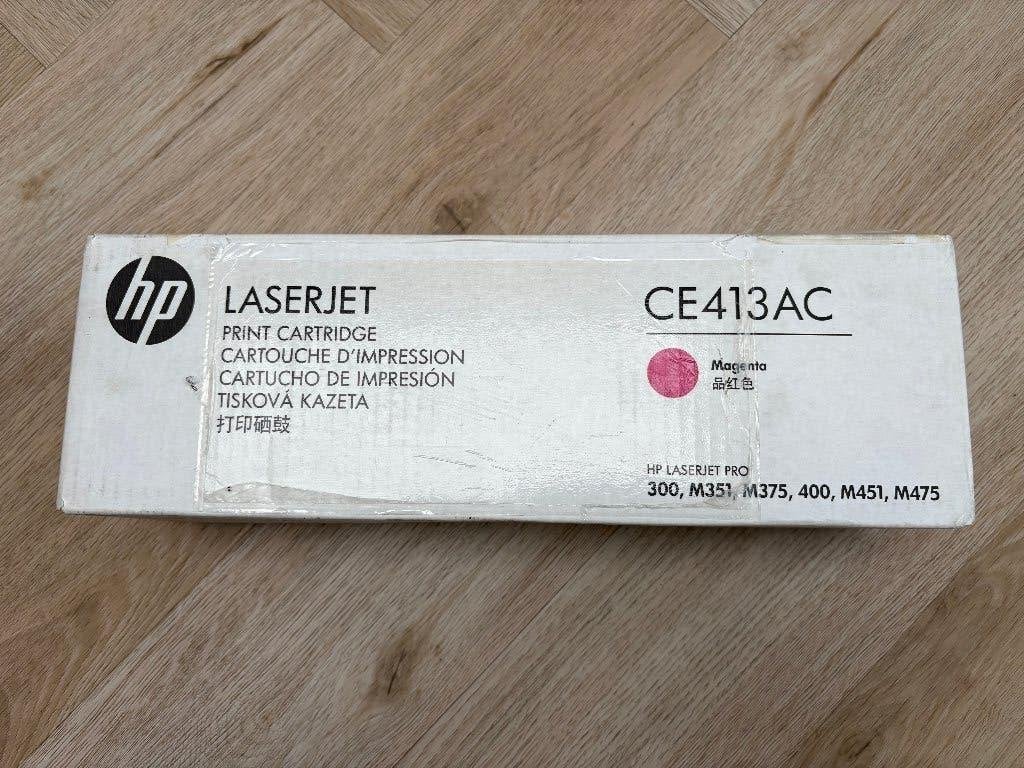Originele toner HP CE413AC (HP 305A) in geheel dichte doos, Ophalen of Verzenden, Nieuw, Toner, HP (ORIGINEEL)