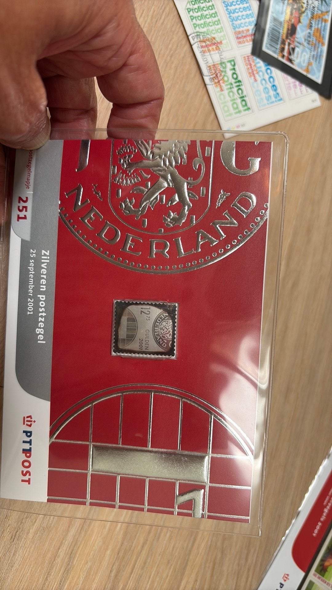Zilveren postzegel uit 2001, Postzegels en Munten, Postzegels | Nederland, Ophalen of Verzenden, Na 1940, Postfris