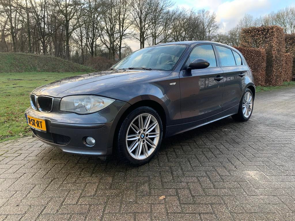 BMW 1-Serie 2.0 118I 2006 Grijs, Auto's, BMW, Particulier, 1-Serie, Benzine, D, Hatchback, Handgeschakeld, Origineel Nederlands