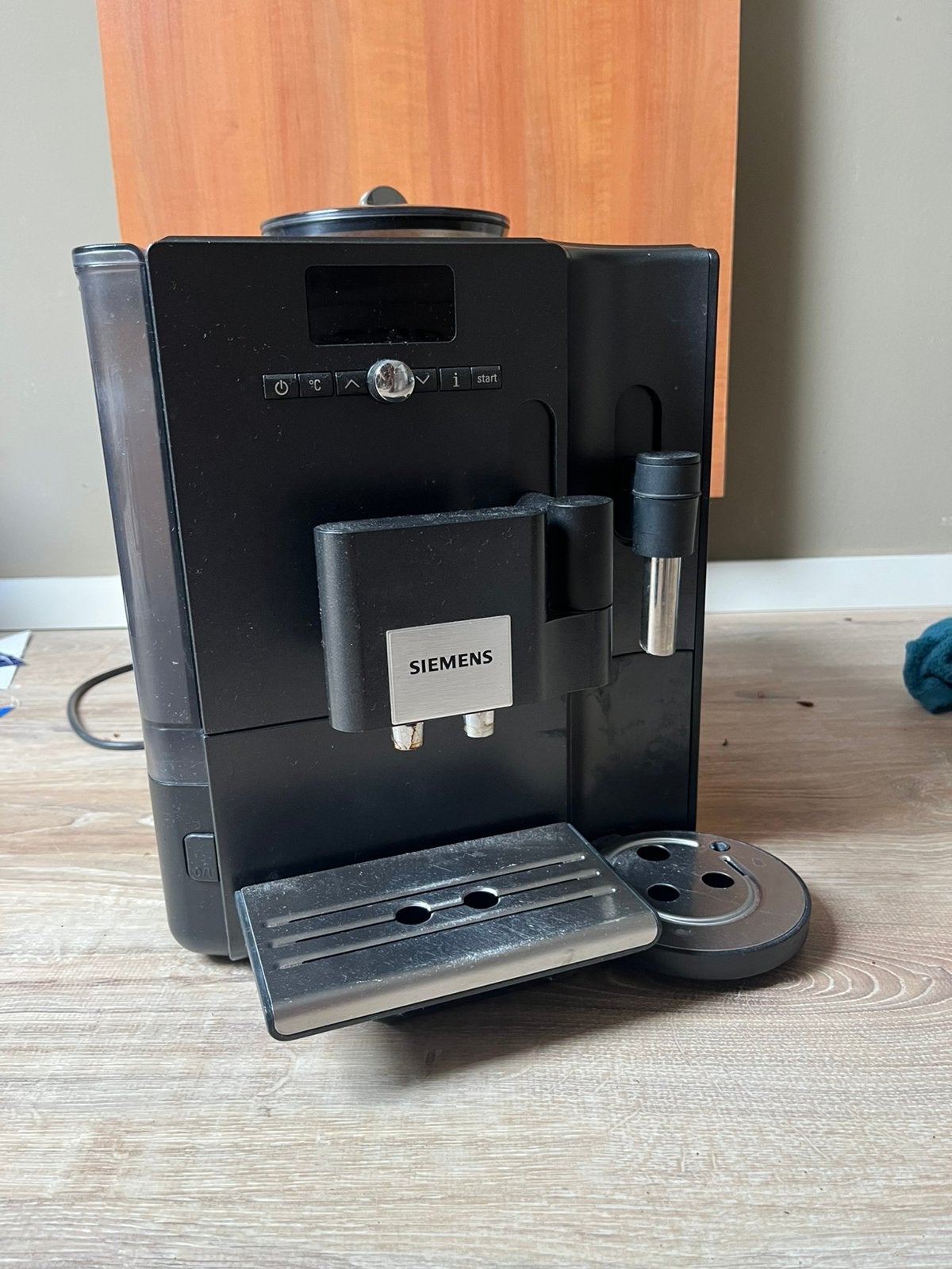 Siemens EQ-7  koffiemachine bonen, Ophalen, Gebruikt, 10 kopjes of meer, Koffiemachine