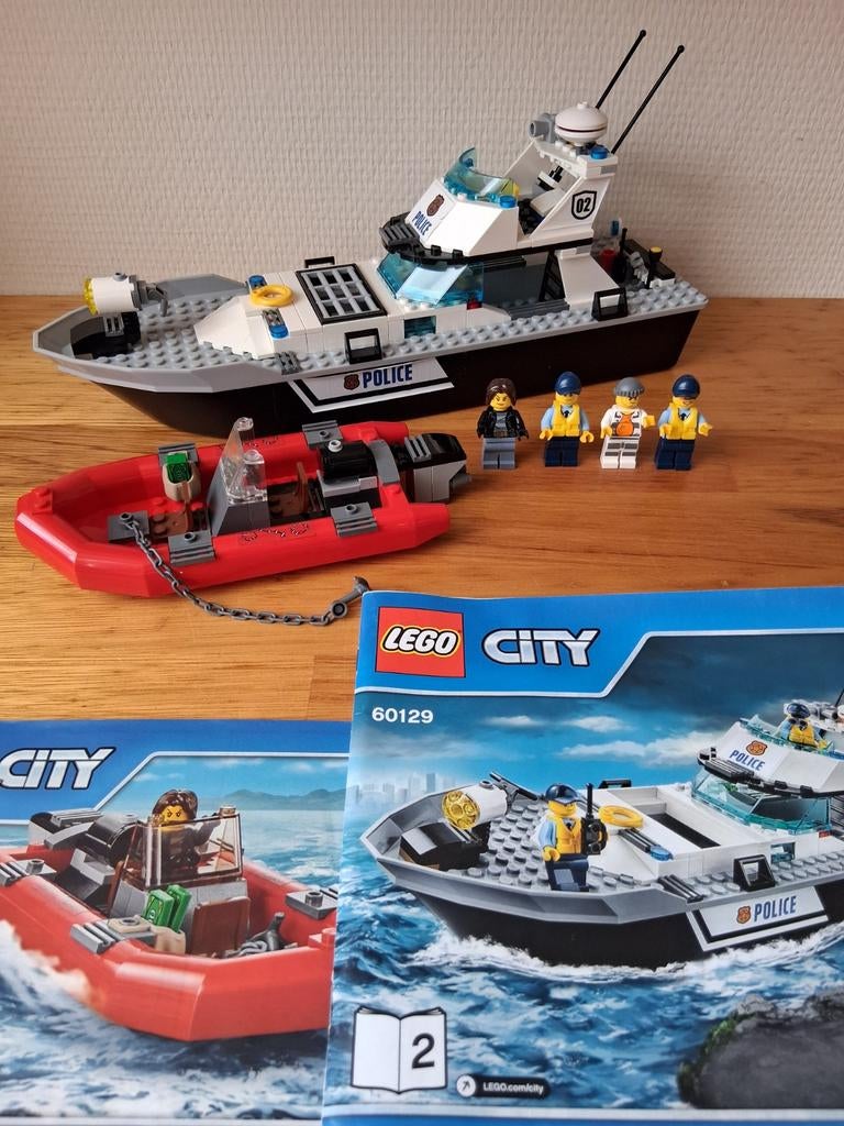 Lego city politie Patrouilleboot 60129 complete set+boekjes, Ophalen of Verzenden, Zo goed als nieuw