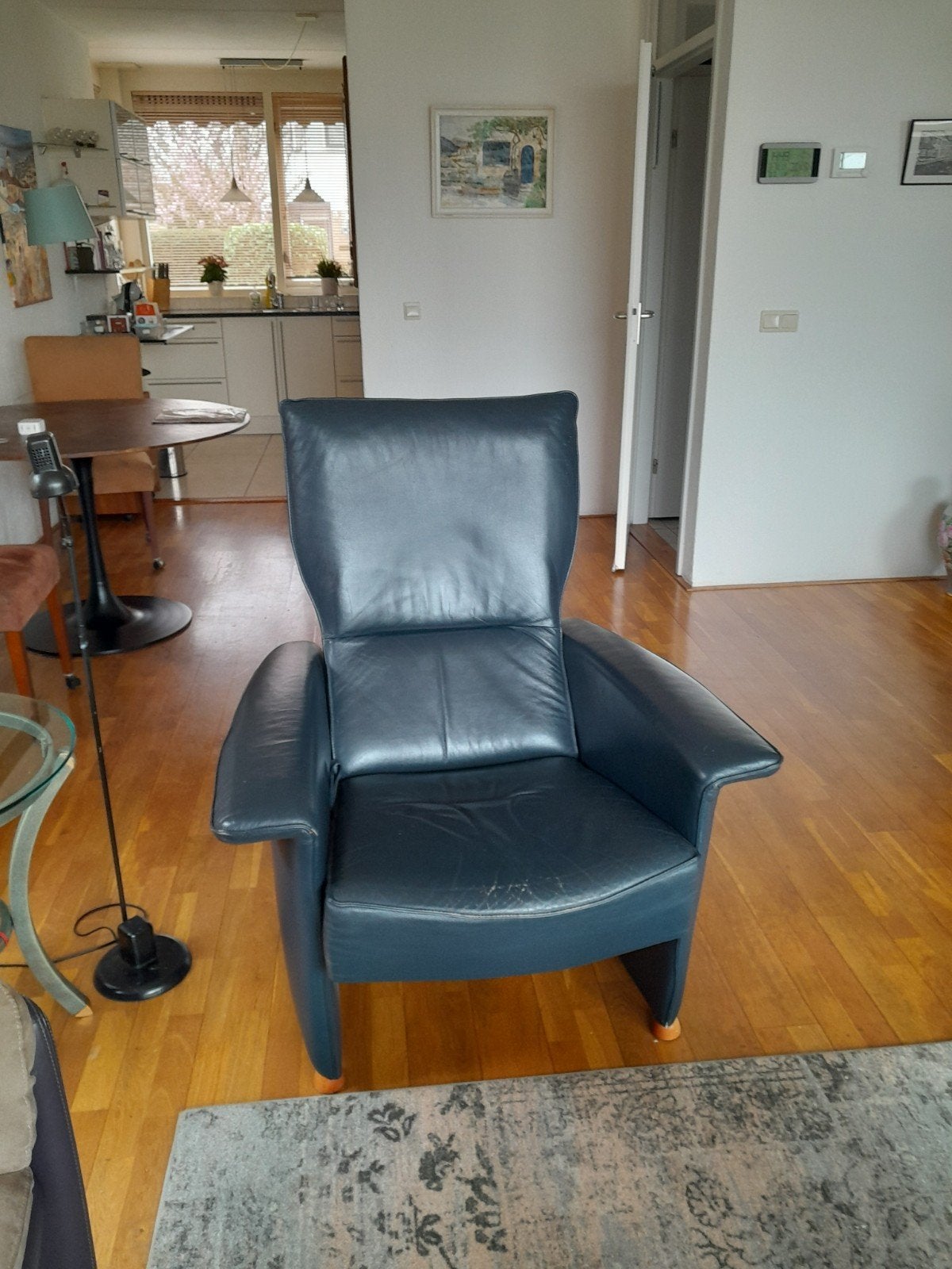 Comfortabele relaxstoel met trekmechanisme - Blauw leer, Ophalen, Gebruikt, Leer, Modern