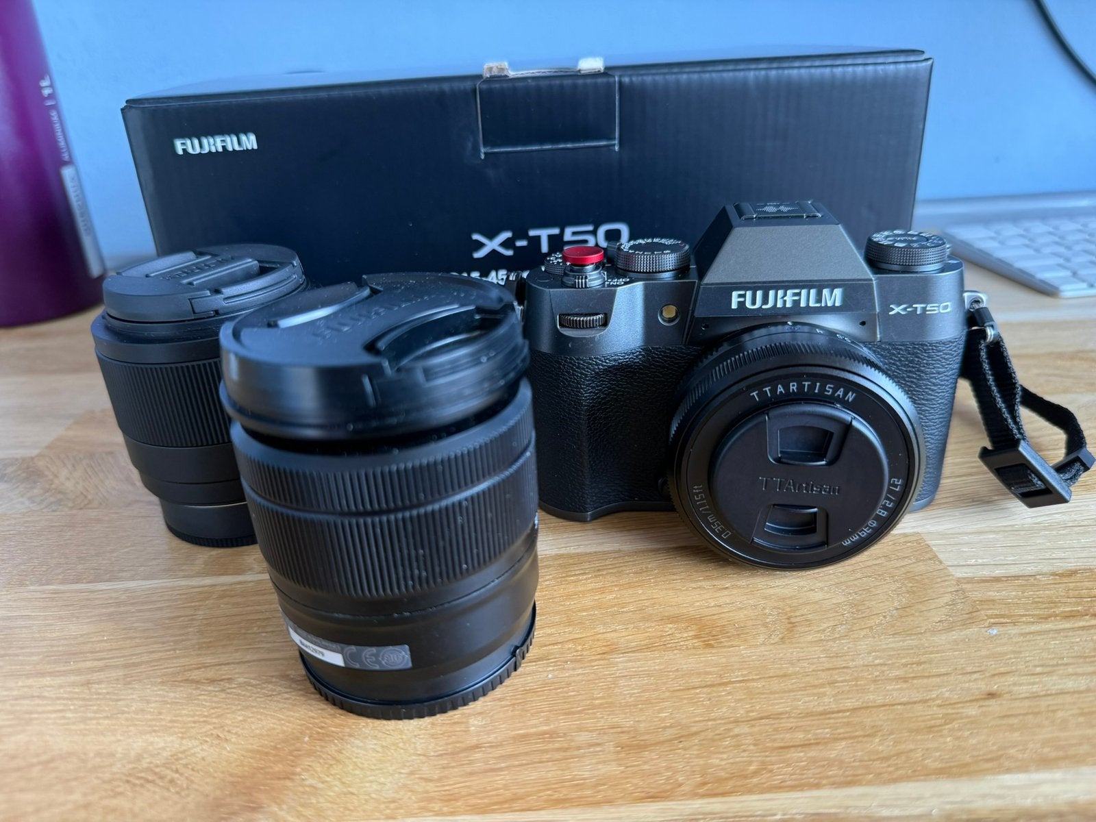 Fujifilm xt50 met 3 lenzen (27, 35 en 16-50mm) + extras, Audio, Tv en Foto, Fotocamera's Digitaal, Ophalen of Verzenden, Zo goed als nieuw