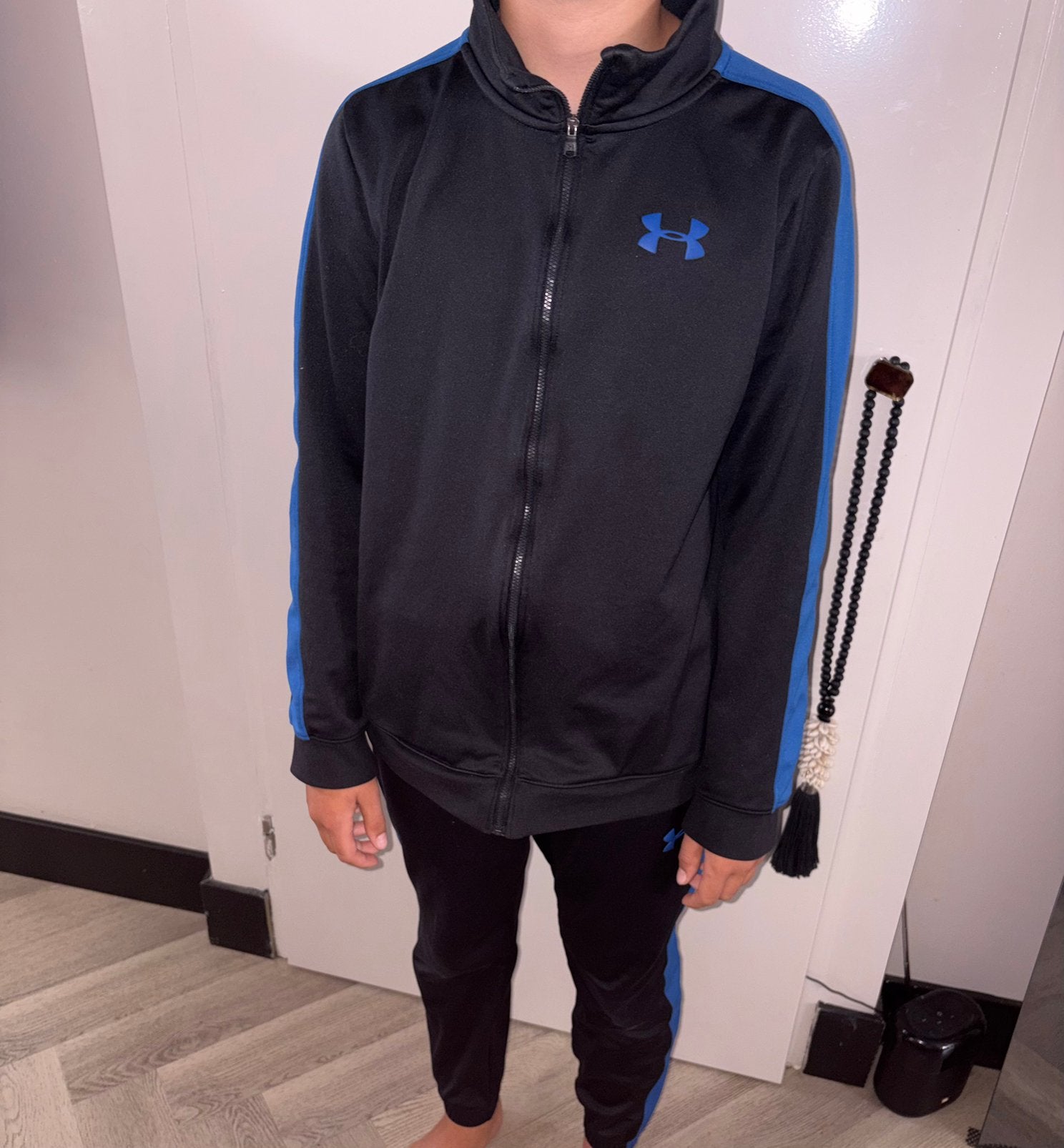Under armor  trainingspak, Ophalen of Verzenden, Zo goed als nieuw, Overige maten, Zwart