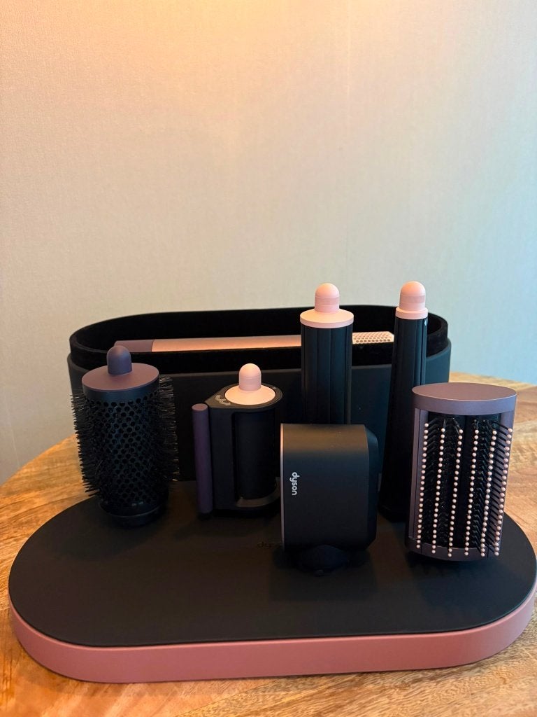 Dyson Airwrap I.D. - Jasper Plum, Sieraden, Tassen en Uiterlijk, Uiterlijk | Haarverzorging, Ophalen, Zo goed als nieuw, Föhn of Haardroger