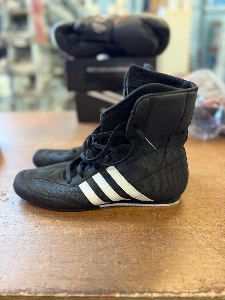 Adidas boksschoenen - Maat 43 1/3, Groter dan maat XL, Overige, Nieuw, Ophalen of Verzenden