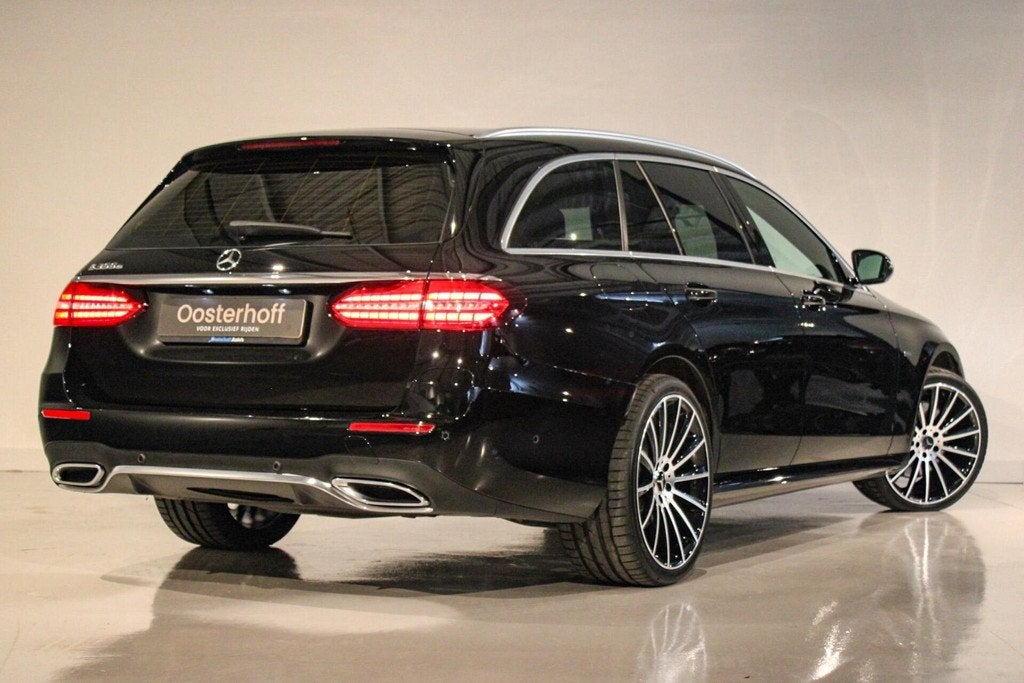 Mercedes E-klasse Estate 300e Business Solution AMG | PANO |, Automaat, Achterwielaandrijving, Gebruikt, 320 pk