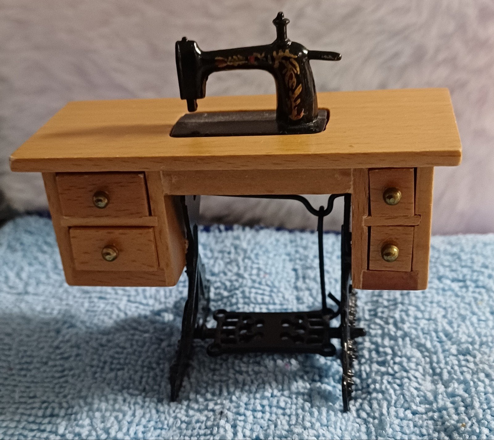 Poppenhuis naaimachine, Ophalen of Verzenden, Zo goed als nieuw, Poppenhuis