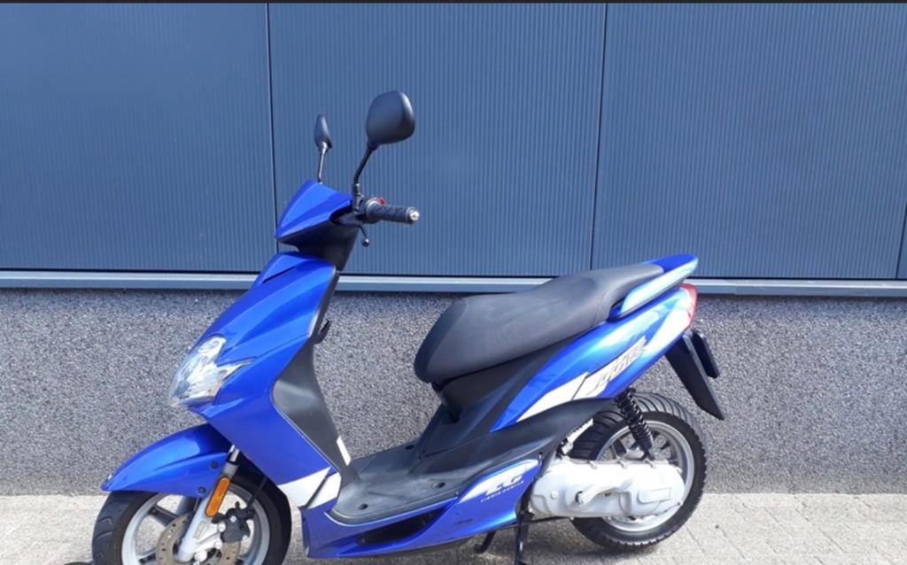 Diverse 2takt gezocht, Fietsen en Brommers, Scooters | Yamaha, Zo goed als nieuw, Overige modellen, Ophalen