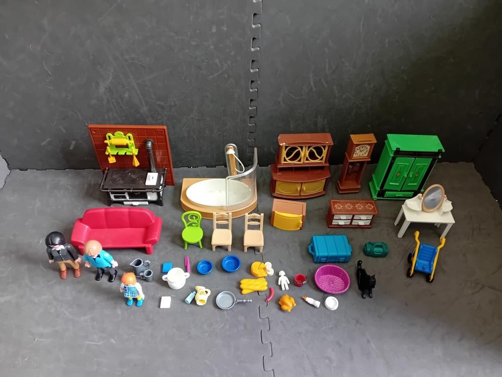 Playmobil gezin met huisinrichting, Kinderen en Baby's, Speelgoed | Playmobil, Gebruikt, ., Ophalen of Verzenden, Playmobil