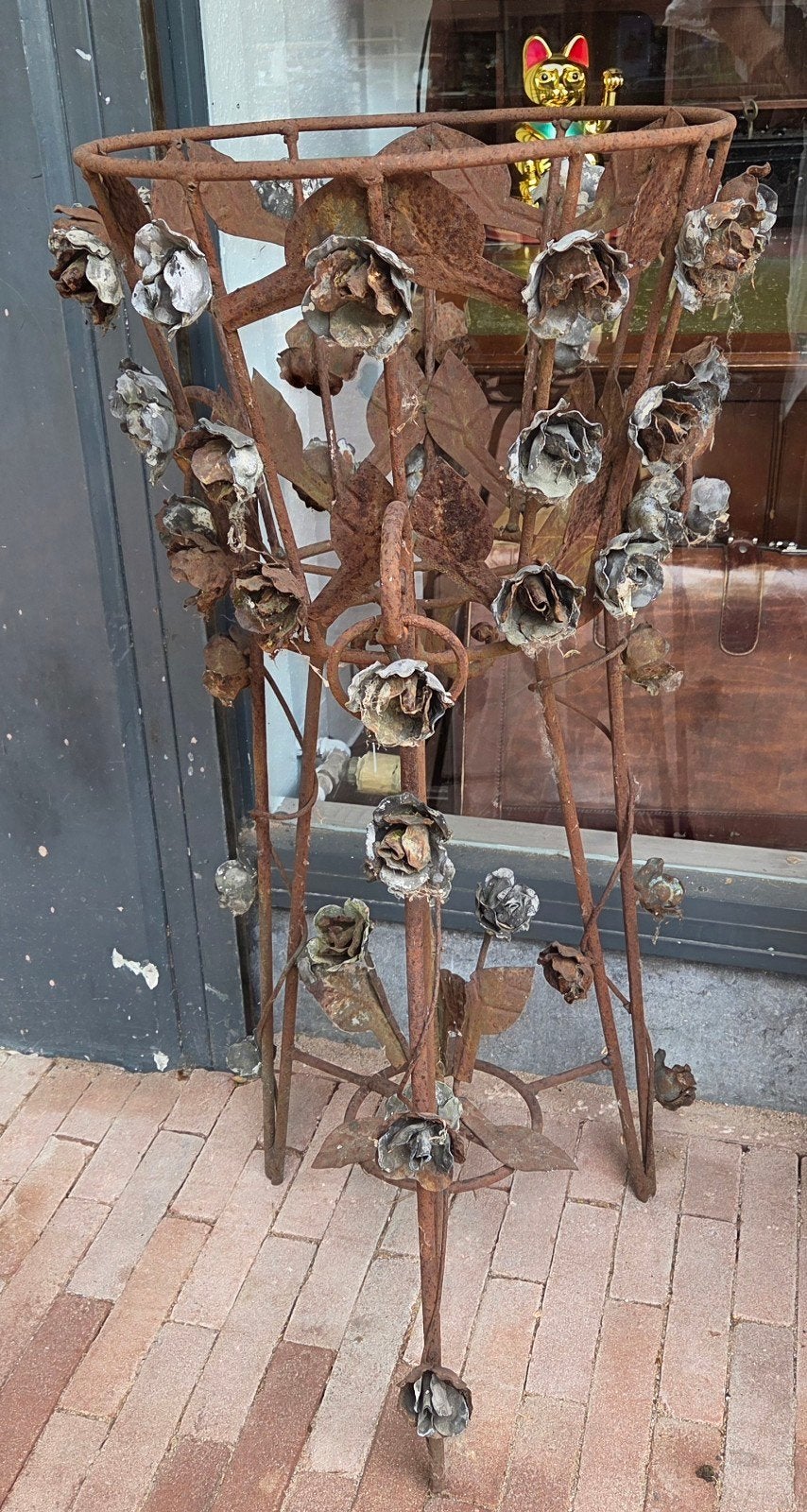 Antieke Smeedijzeren Plantenstandaard met Rozen Decoratie, Antiek en Kunst, Antiek | Woonaccessoires, Ophalen