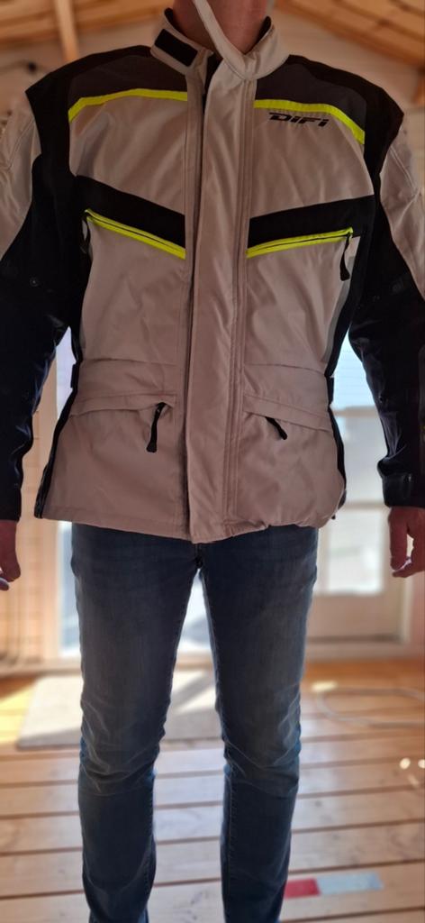 Motorjas 4XL (valt kleiner uit), Motoren, Kleding | Motorkleding, Ophalen, Jas | textiel, Heren, Difi
