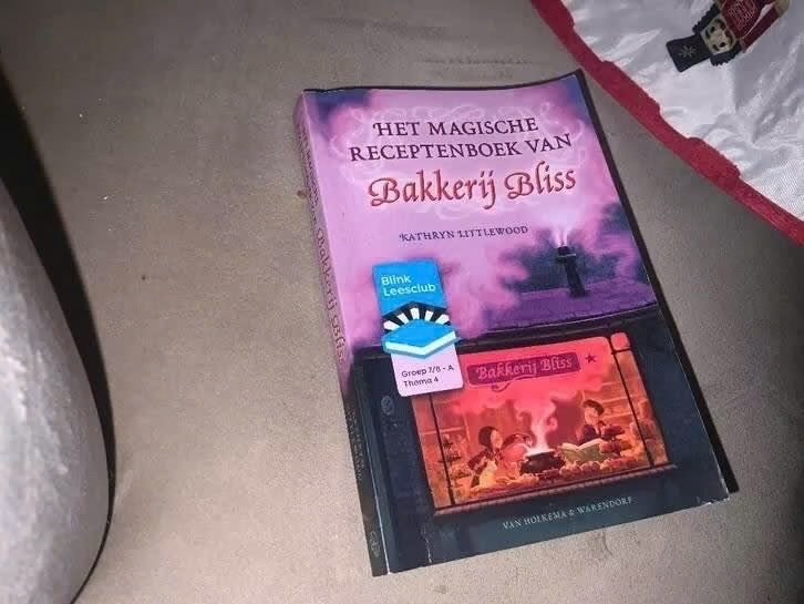 Het Magische Receptenboevan Bakkerij BlissKathryn Littlewood, Boeken, Gelezen, Ophalen of Verzenden, Nederland, Kathryn Littlewood