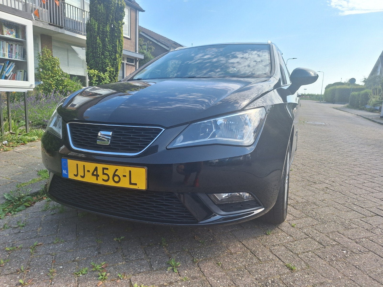 Seat Ibiza 1.0 TSI 70KW ST 2016 Zwart, Auto's, Voorwielaandrijving, Stof, 40 €/maand, Zwart
