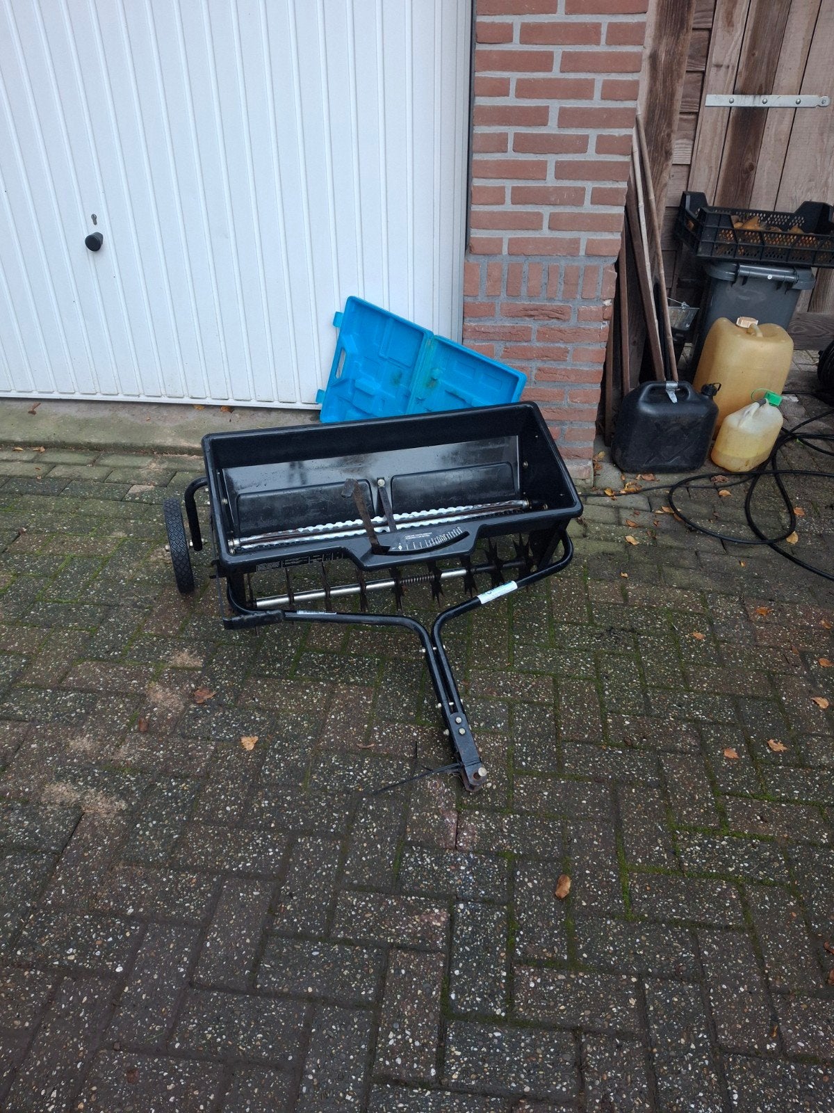 Agri-Fab getrokken beluchter / strooier / Verticuteermachine, Ophalen, Gebruikt, 20 m² of meer, Gras