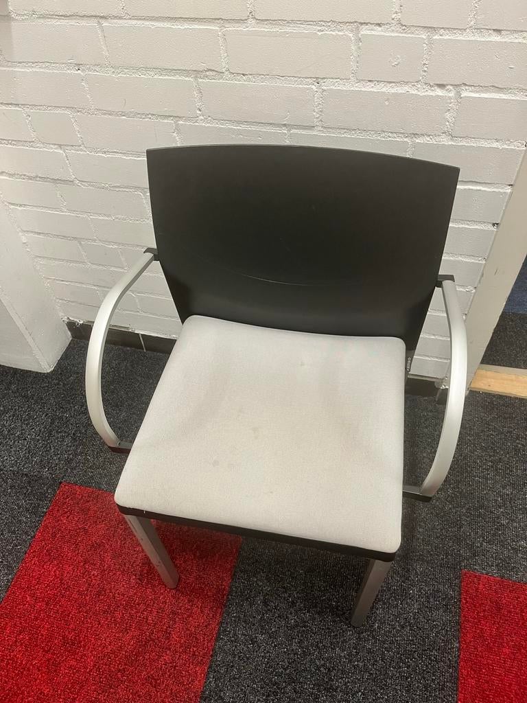 Stoel van Kembo, Ophalen, Kunststof, Gebruikt, Eén