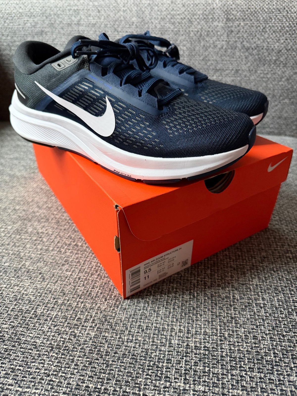 Nike Air Zoom Structure 24 - Maat 43 - Nieuw in doos, Kleding | Heren, Schoenen, Blauw, Sportschoenen, Nieuw, Ophalen of Verzenden