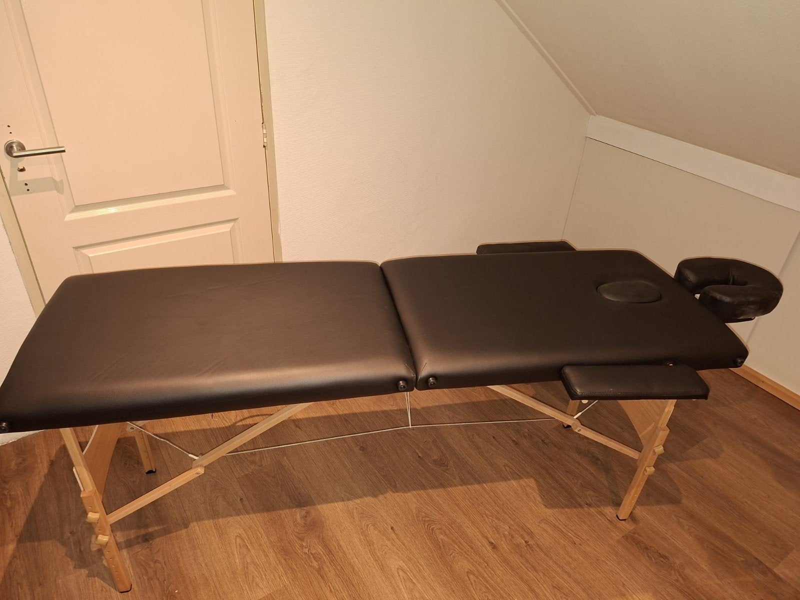 massagetafel/behandeltafel, Ophalen, Zo goed als nieuw, Massagetafel