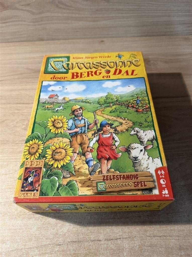 Carcassonne door berg en dal - S7133, Hobby en Vrije tijd, Gezelschapsspellen | Bordspellen, Verzenden, Zo goed als nieuw