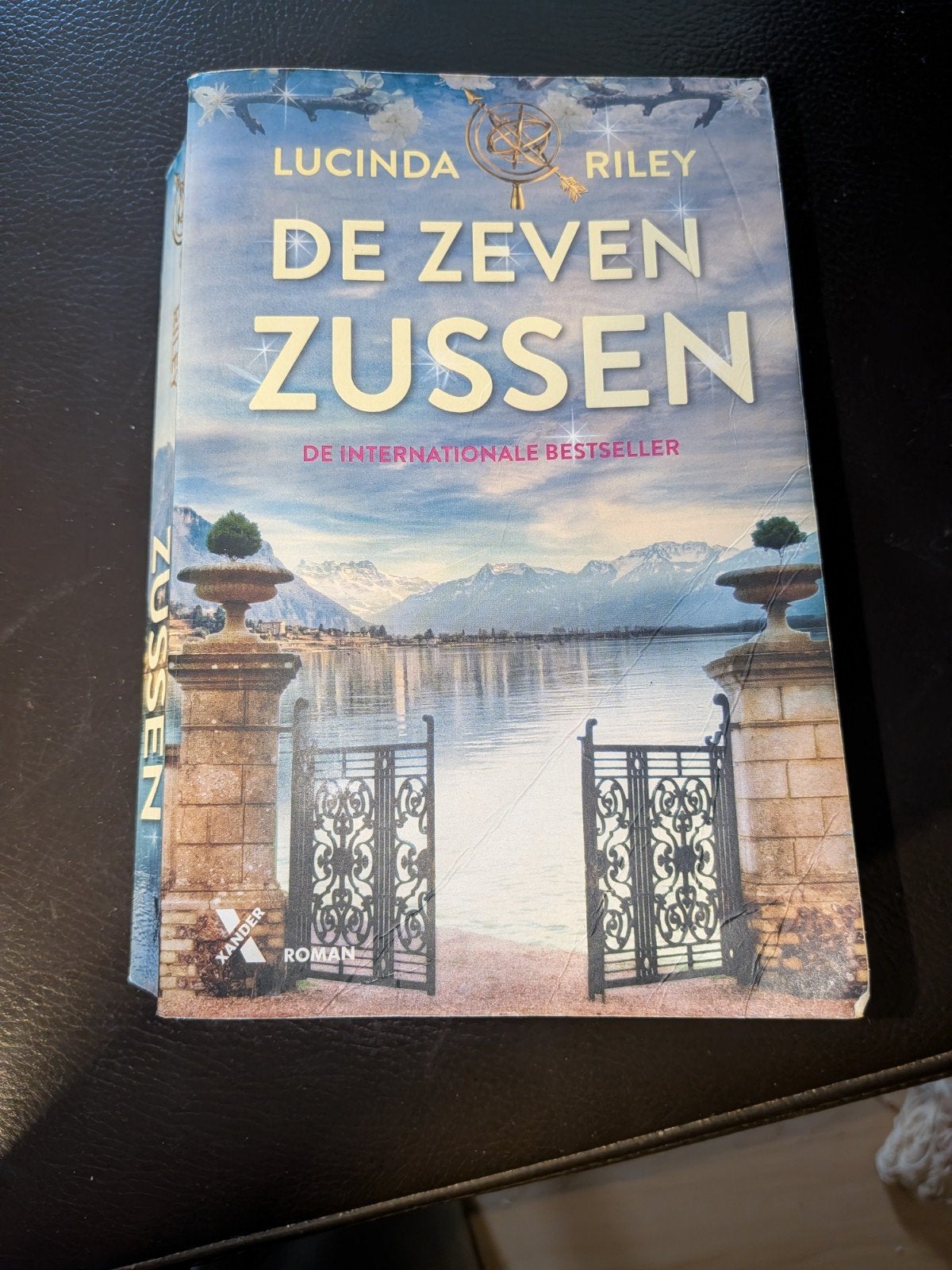 Te Koop: Lucinda Riley: De zeven zussen, Ophalen of Verzenden, Gelezen, Lucinda Riley