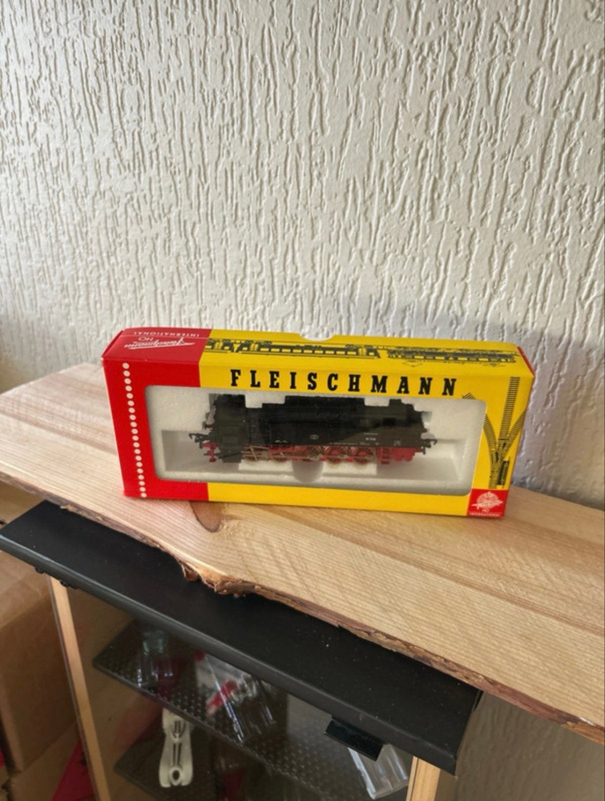 Fleischmann Locomotief 4094 - Zo goed als nieuw, Hobby en Vrije tijd, Verzenden, Fleischmann, Zo goed als nieuw, Gelijkstroom
