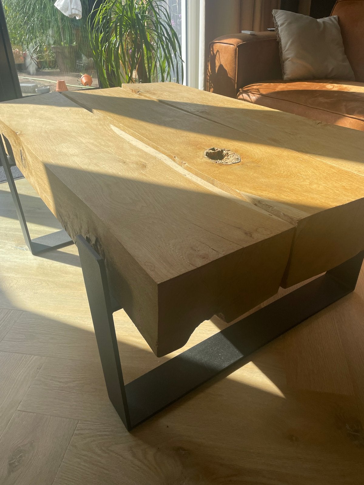 Salontafel van echt hout met metalen poten, Ophalen, 50 – 75, Gebruikt, 100 tot 150 cm