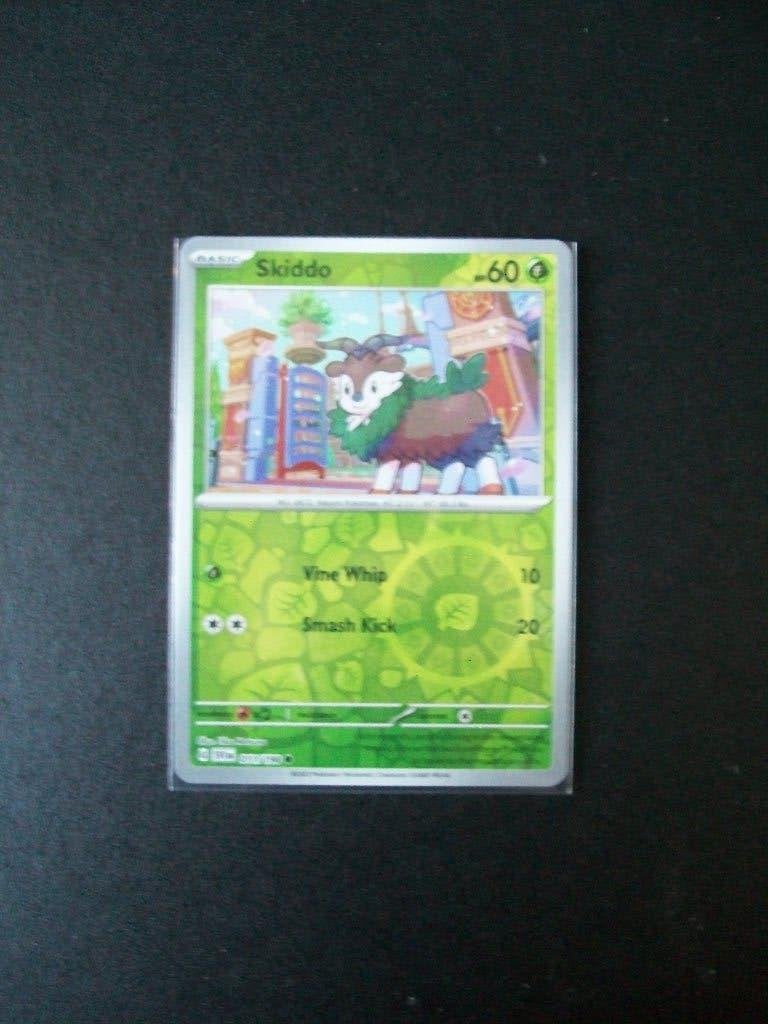 3150: Nieuwe Pokemon Kaart holofoil SKIDDO HP 60 (011/198, Verzenden, Nieuw, Losse kaart, Foil