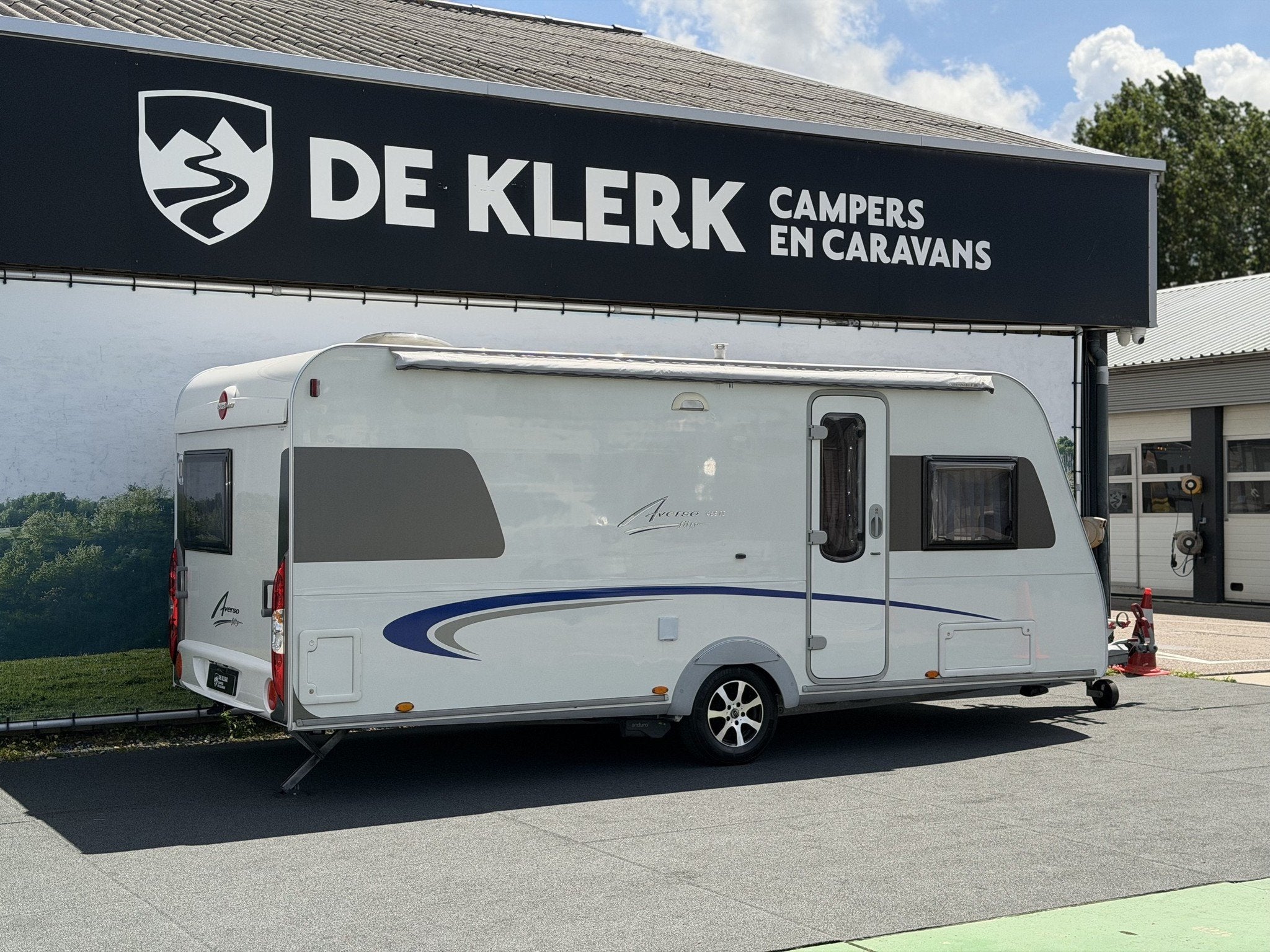 Bürstner Averso Fifty 465 TS (bj 2010), Caravans en Kamperen, Caravans, 7 tot 8 meter, Bedrijf, Info@deklerkcaravans.nl, Bürstner
