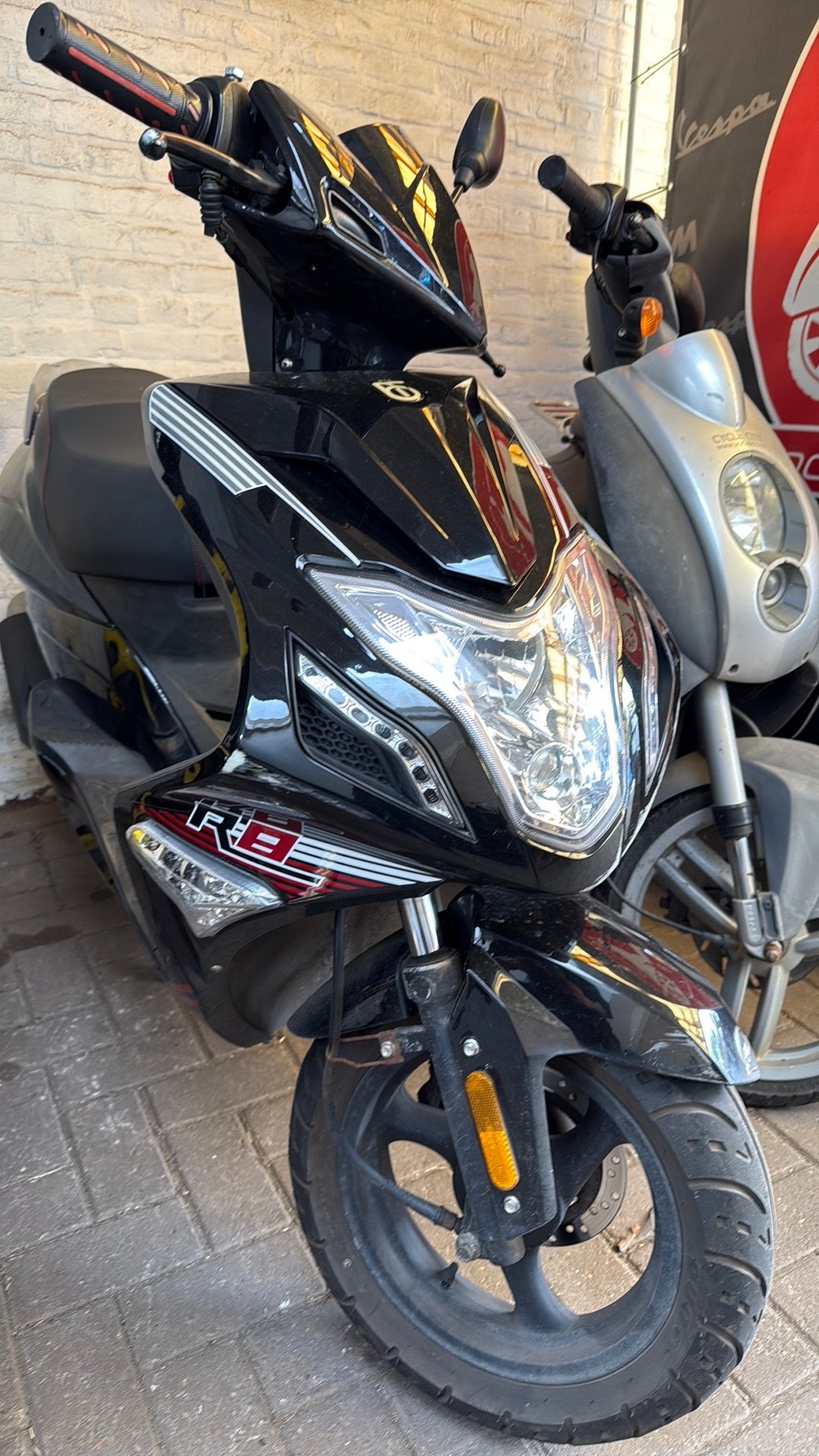 BTC R8 45km 4t, Fietsen en Brommers, Scooters | Yamaha, Ophalen of Verzenden, Zo goed als nieuw, Benzine, Overige modellen