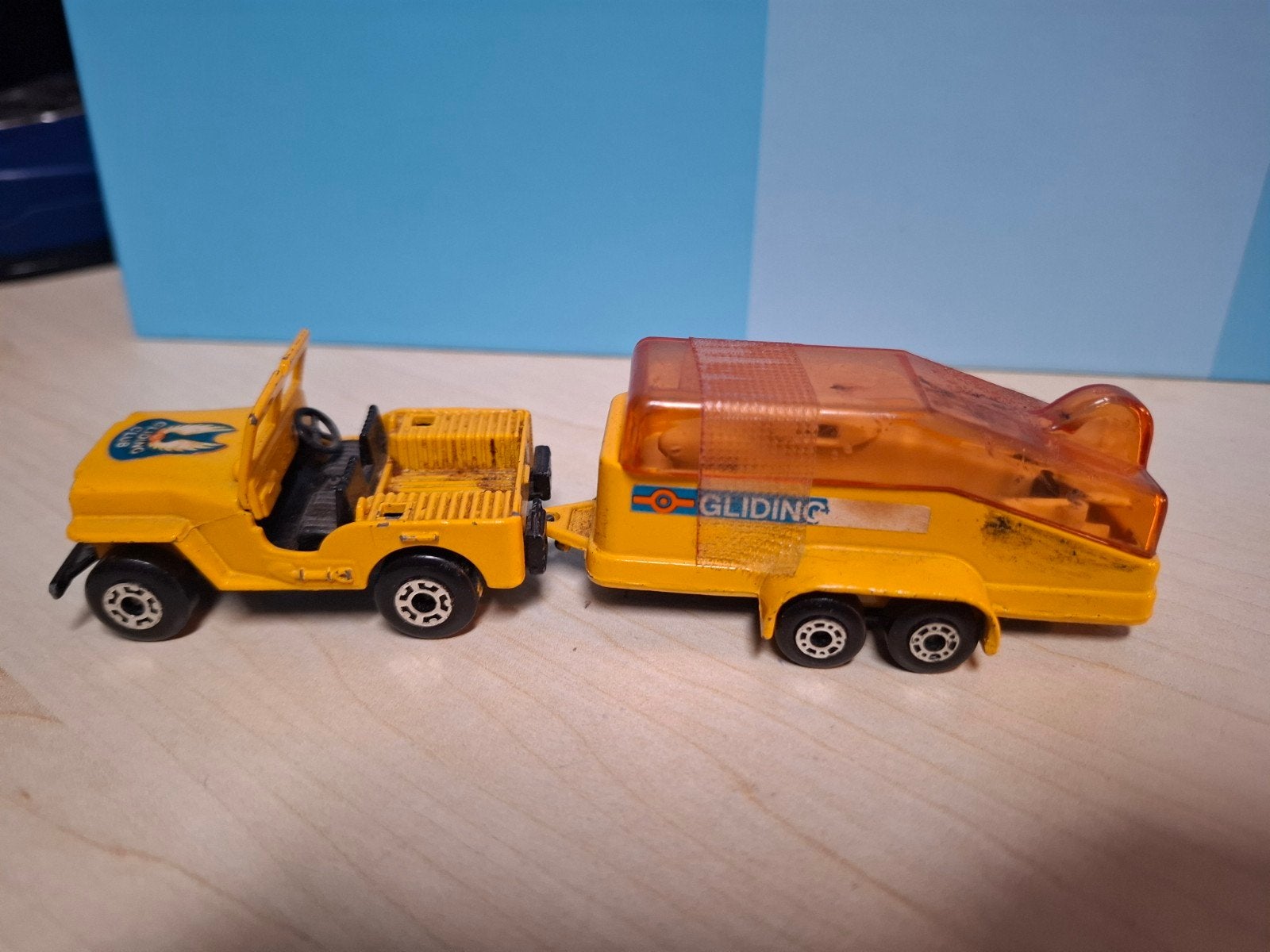Vintage Matchboxgliding cub Jeep met zweefvliegtuig trailer, Ophalen of Verzenden, Gebruikt, Auto, Matchbox