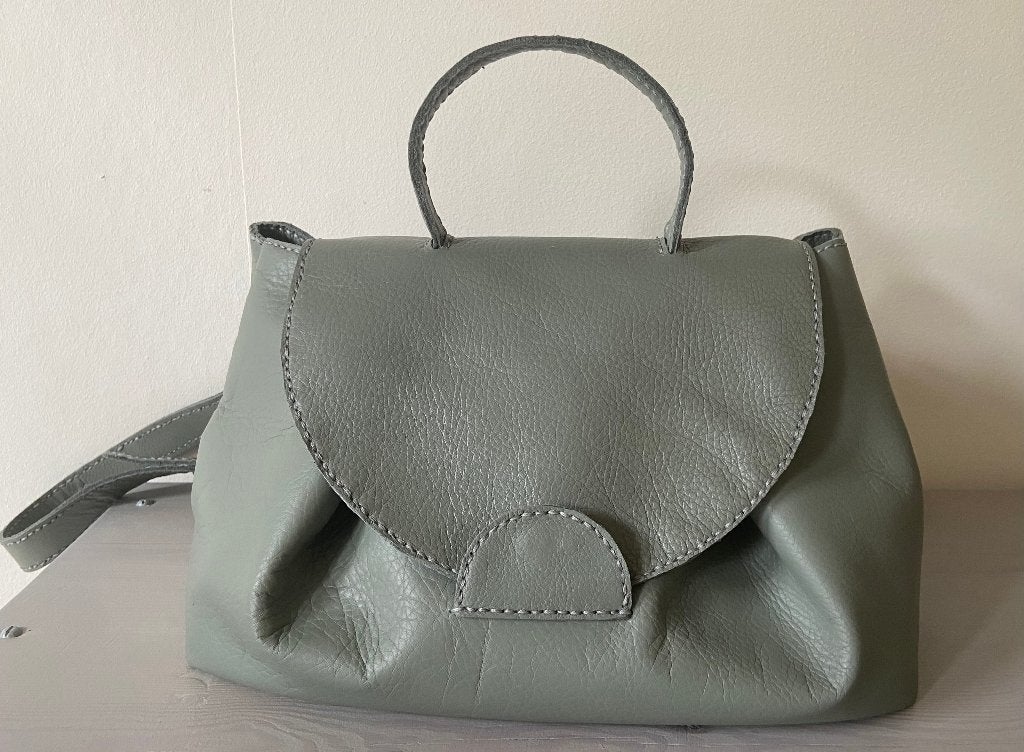 Leren handtas/rugtas, Sieraden, Tassen en Uiterlijk, Tassen | Schoudertassen, Ophalen of Verzenden, Nieuw, Groen, Leer
