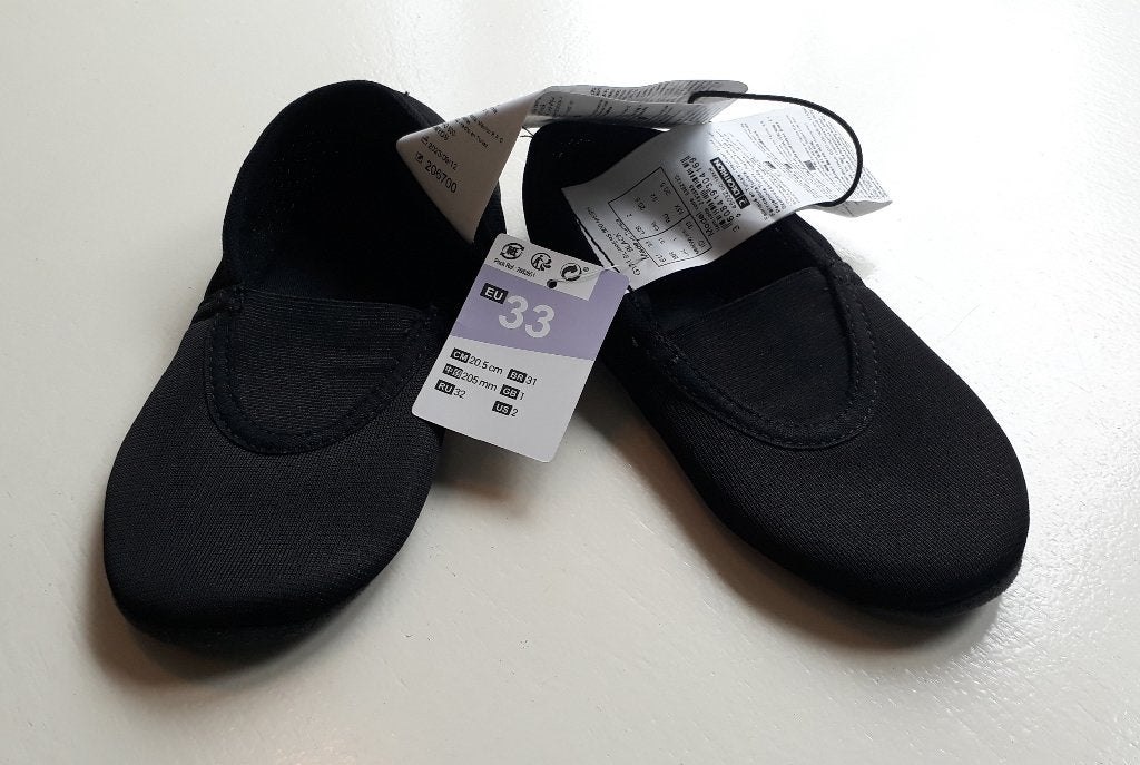 Nieuwe zwarte Gym/balletschoentjes mt 33 Domyos Decathlon, Nieuw, Decathlon, Ophalen of Verzenden, Jongen of Meisje