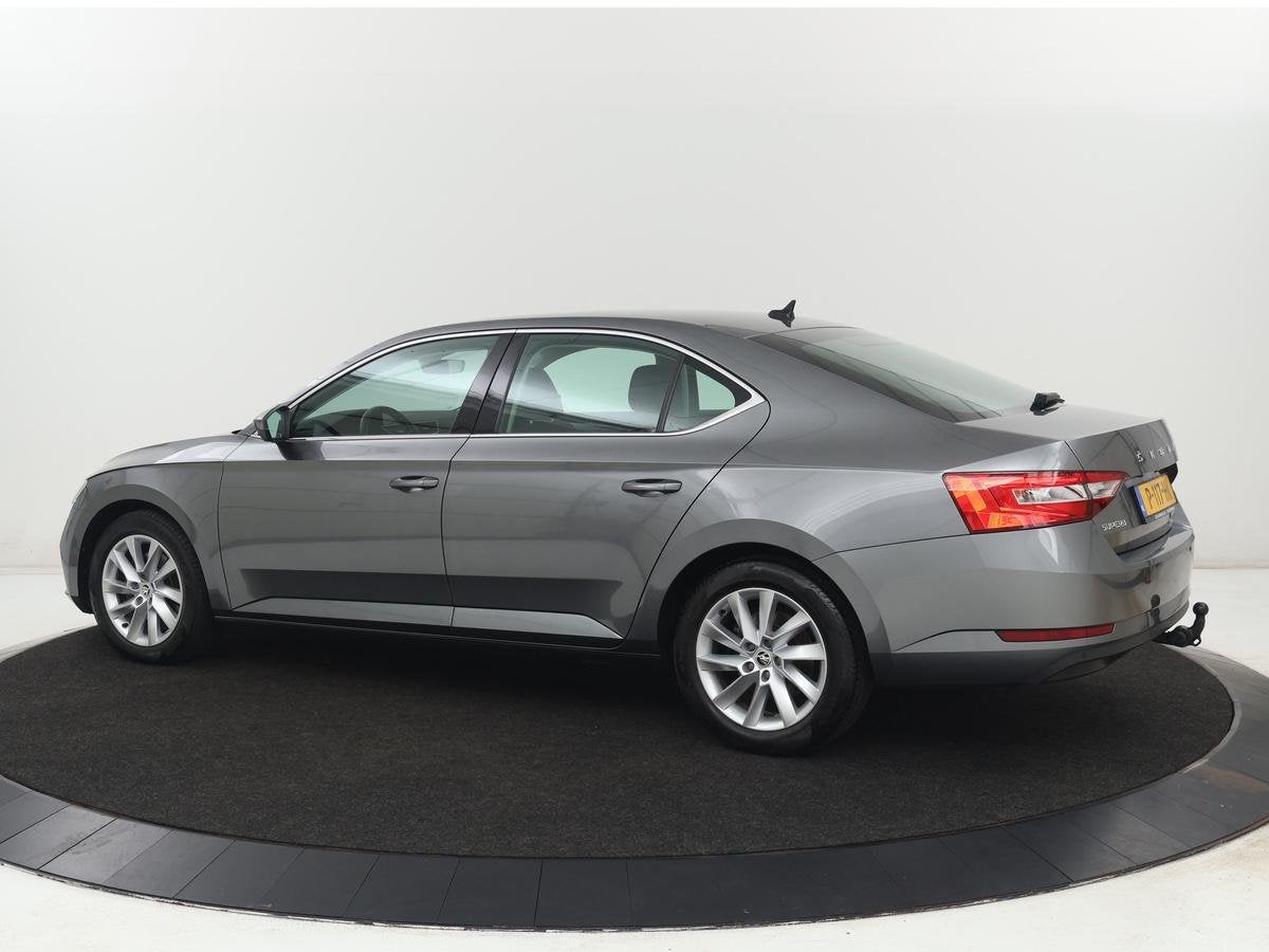Skoda Superb 1.4 TSI iV Business Edition Plus | SOH 90,1% |, Auto's, Skoda, Stof, Gebruikt, 4 cilinders, Adaptive Cruise Control