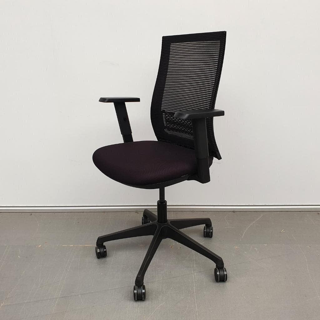NIEUWE bureaustoel zwarte stof met net rugleuning instelbaar, Ophalen, Nieuw